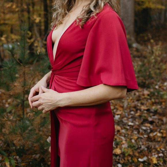 Keepsake Plunge Neckline Gown - Picture 10 of 12